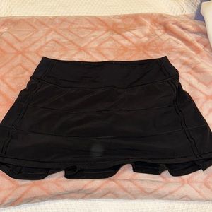 Black Lululemon Pace rival mid rise skirt regular length